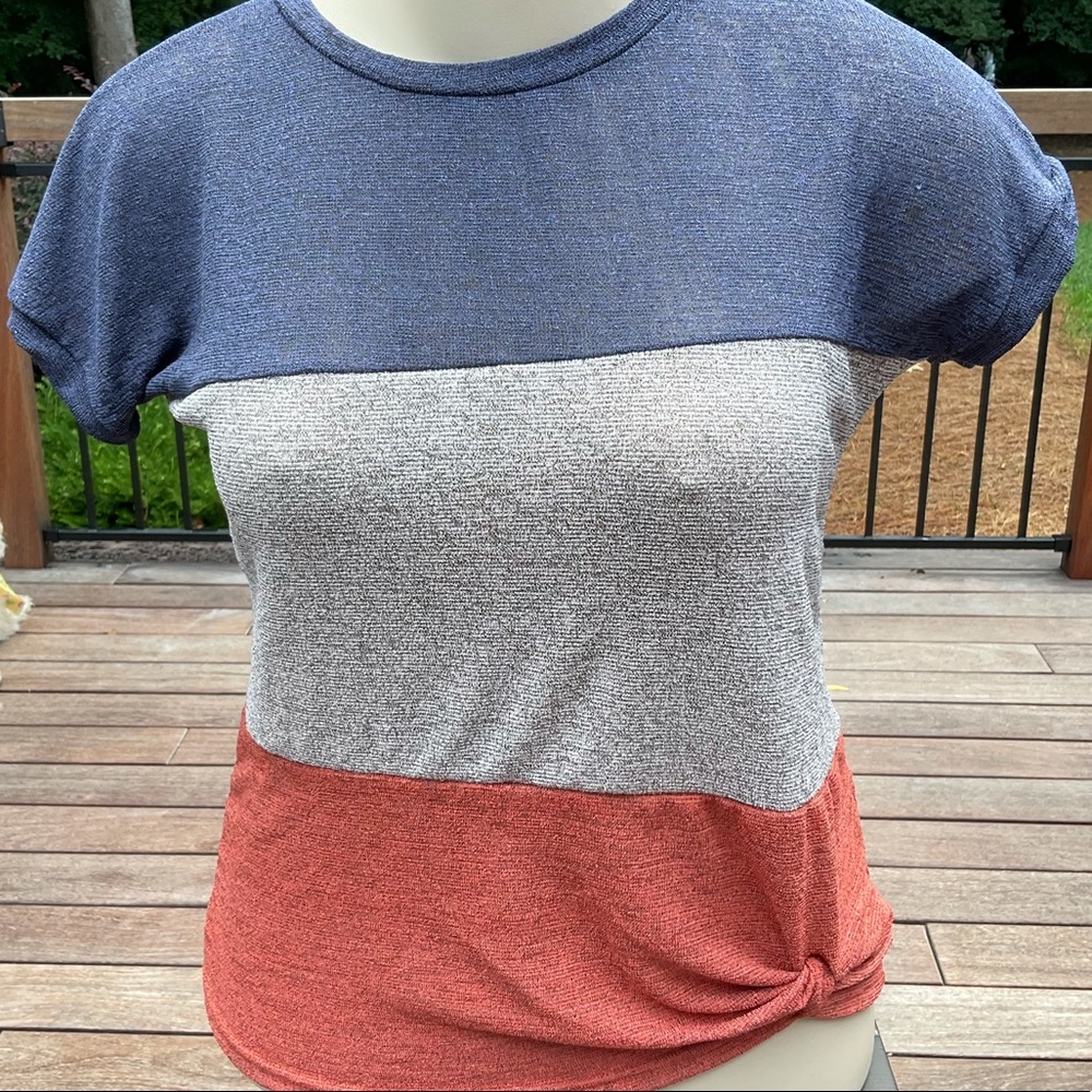 Marled tricolor top